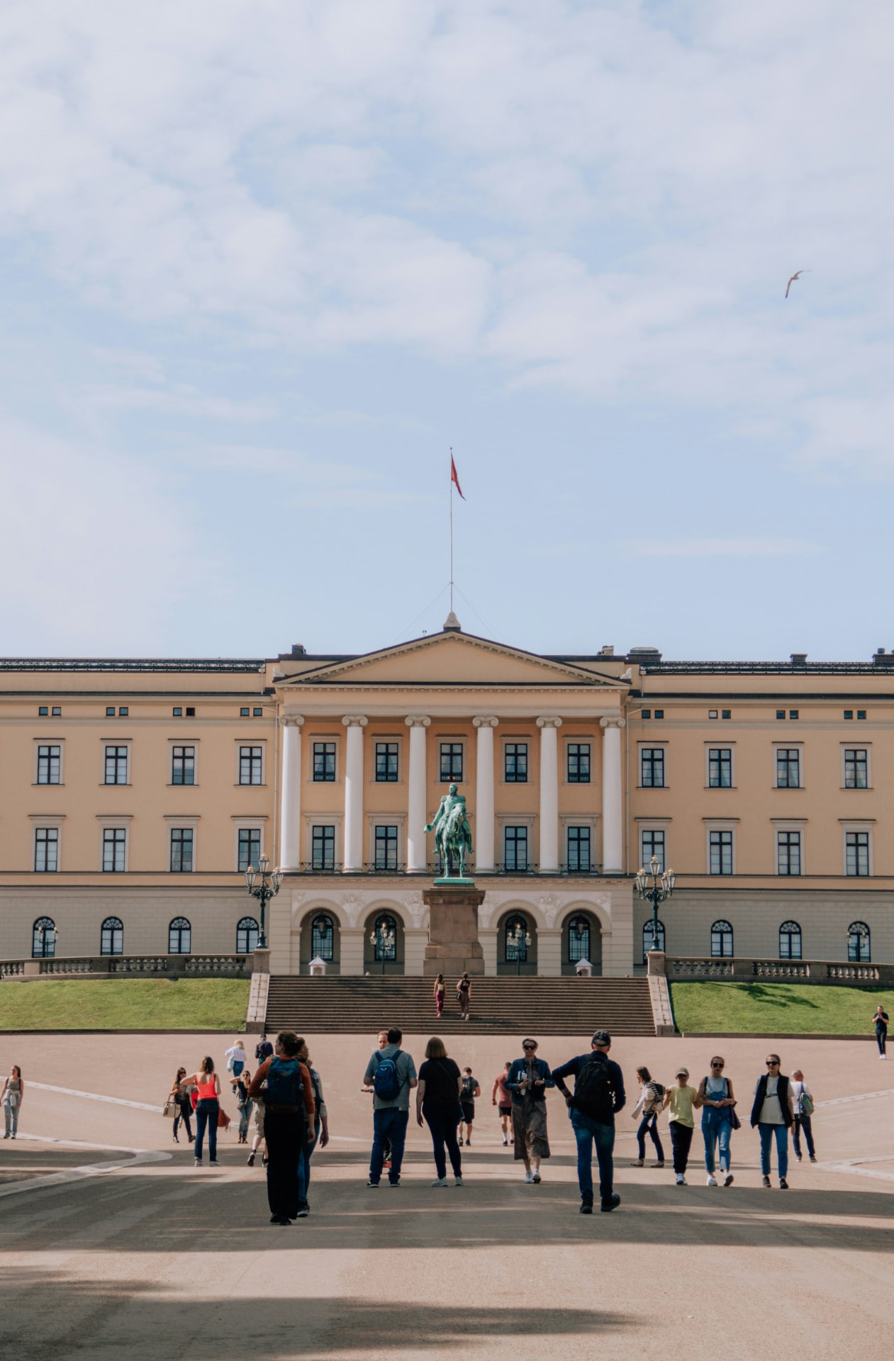 Royal Palace and Slottsplassen in Oslo